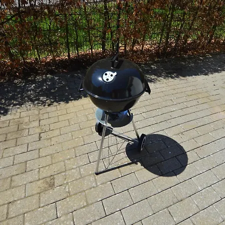 Forest-edge Family Retreat Leideneck