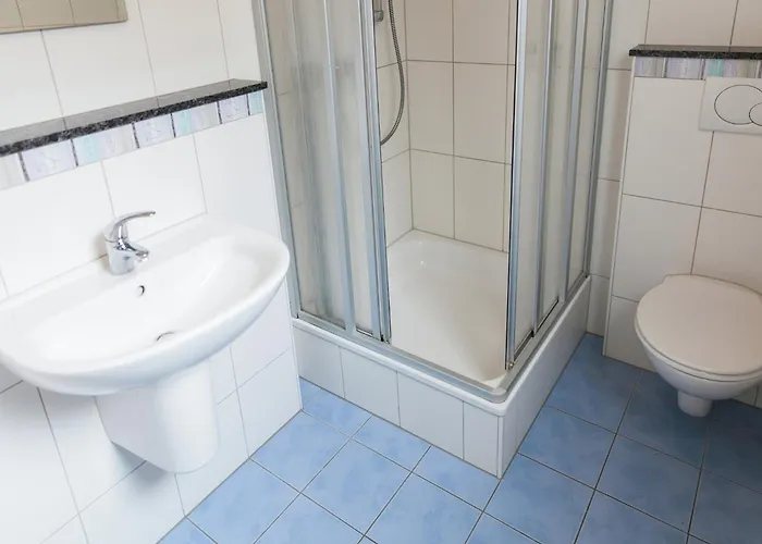 Forest-edge Family Retreat *