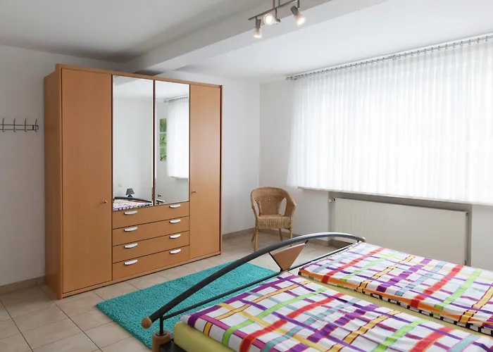 Holiday home Forest-edge Family Retreat Leideneck